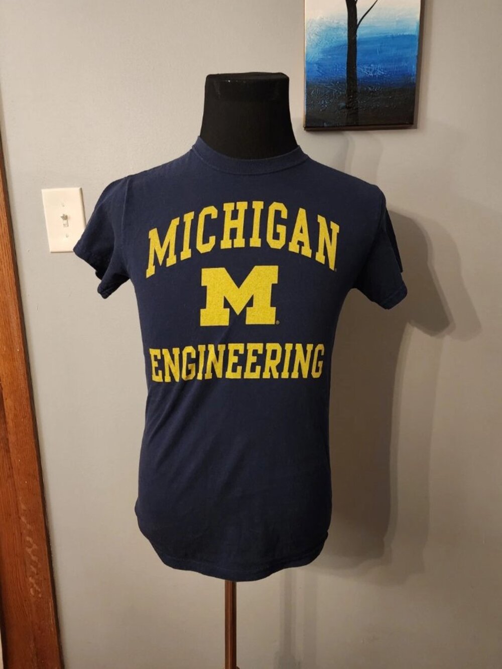 Michigan Engineering T-Shirt Men's Small Blue Wolverines